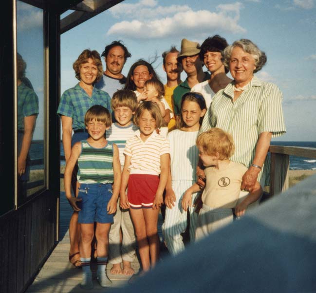 07 - Cape Hatteras - 6-1984-HaynesFamReun