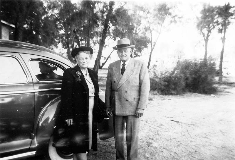Bertha Adele (Keys) and Eugene Livingston - in Tucson - 2-22-1948-21