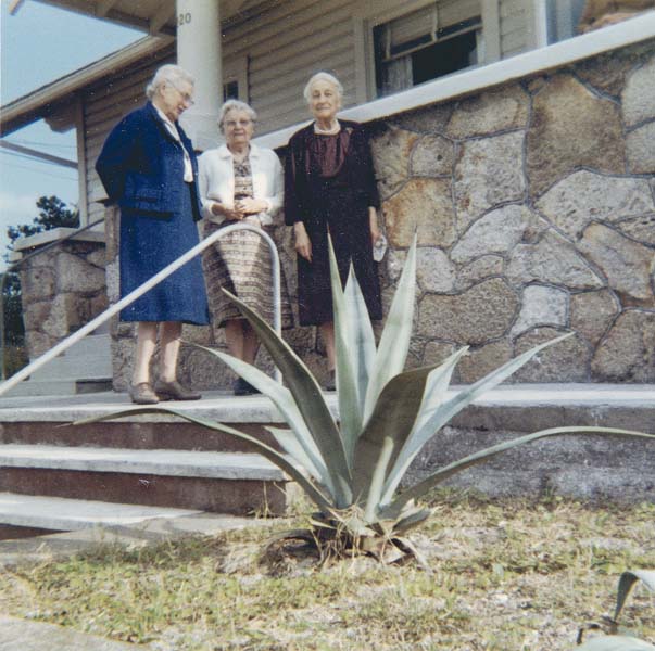 Beulah, Wilma & Myrah - location uncertain - 1-1967-18