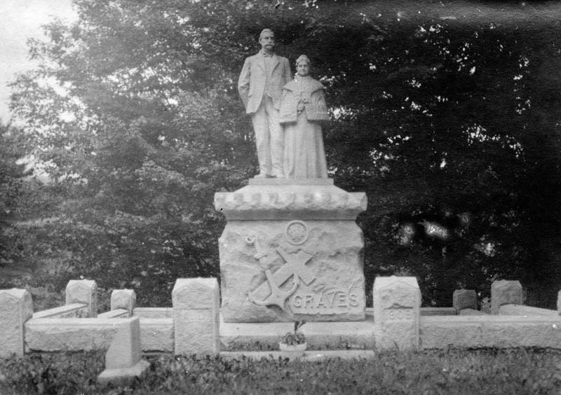 'Graves' memorial - undated-16