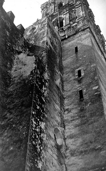 Cuernavaca Mexico - cathedral tower - 1-16-1945-H11 - Photo by EJH