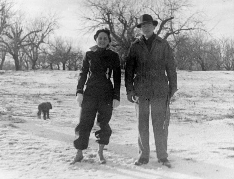EJH & Russell - Christmas 1938-23