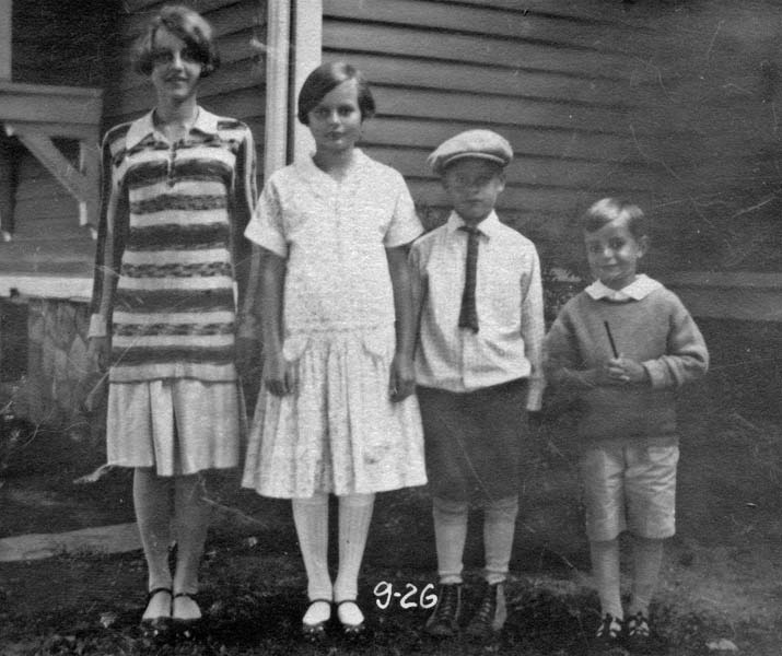 EJH, BBS, JWB & RCB - first day of school - 8-30-1926-03